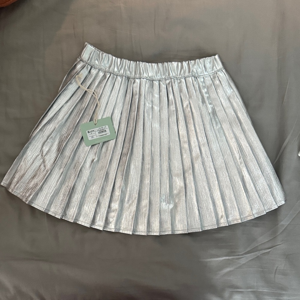 Girls Elegant Silver Pleated NYE Skirt